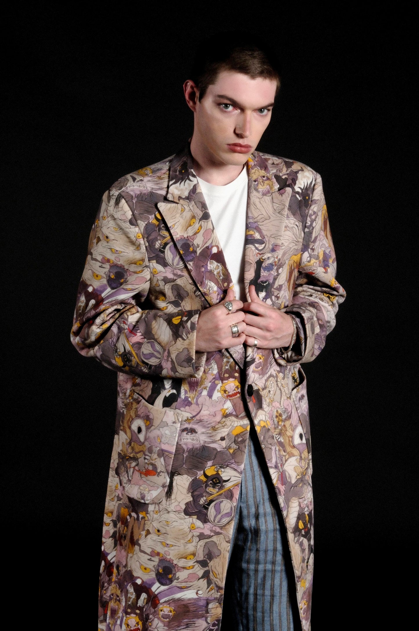 
                  
                    Universum Coat (Amano)
                  
                